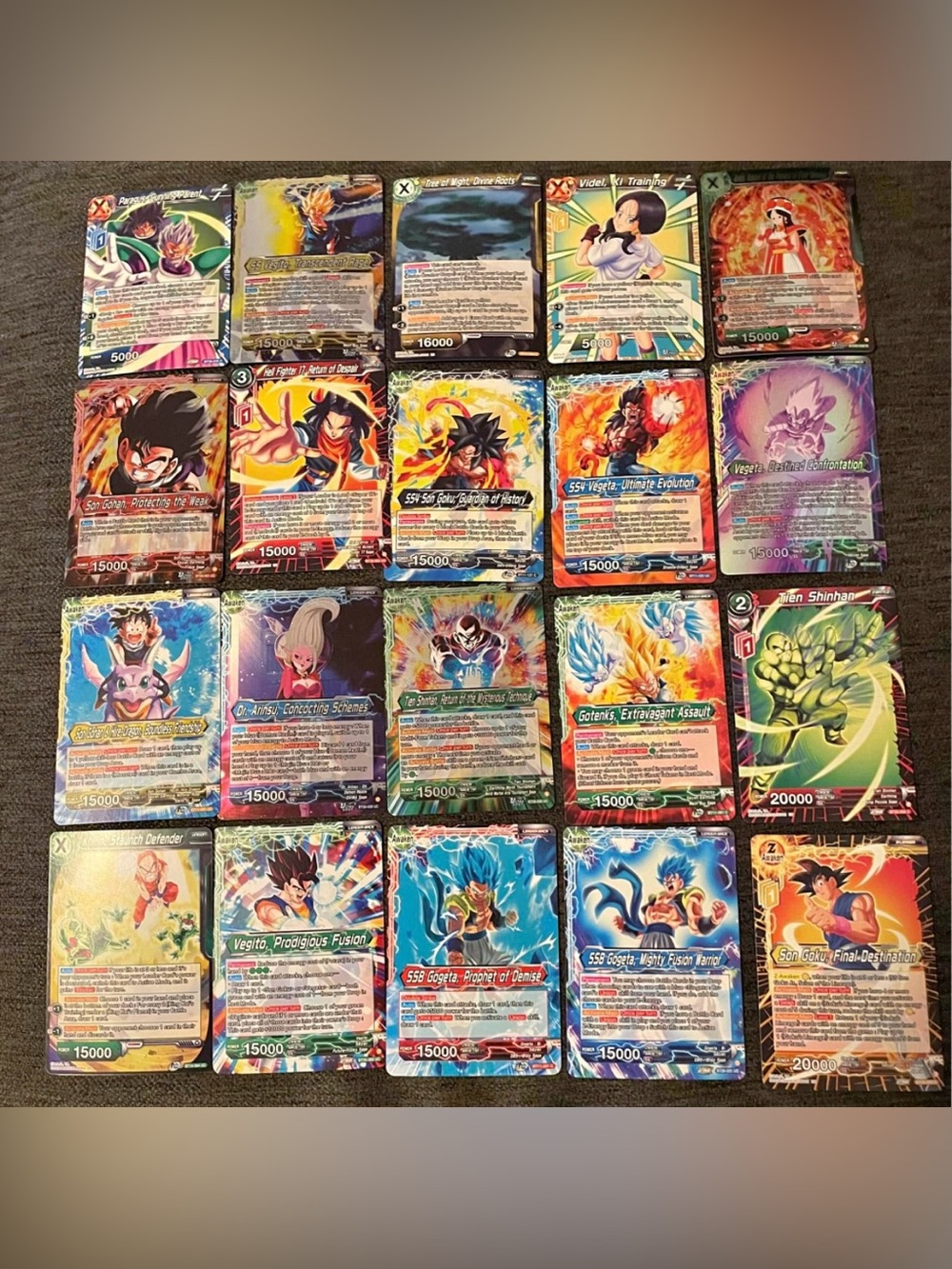 (25) 75 Dragon Ball cards perfect condition